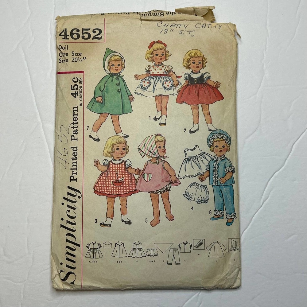 Simplicity Vintage 1960's Pattern #4652 Doll Wardrobe 20.5"